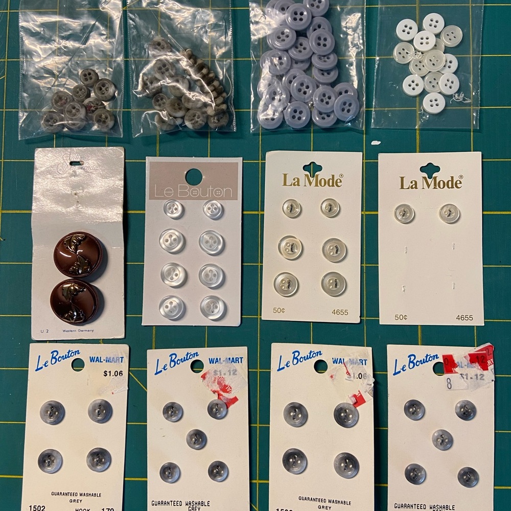 Le Bouton and La Mode Button Set - Gray, White, Brown